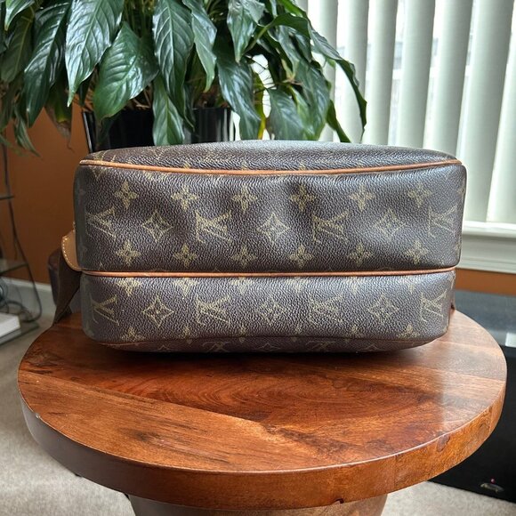 LOUIS VUITTON Monogram Reporter PM - Picture 4 of 11